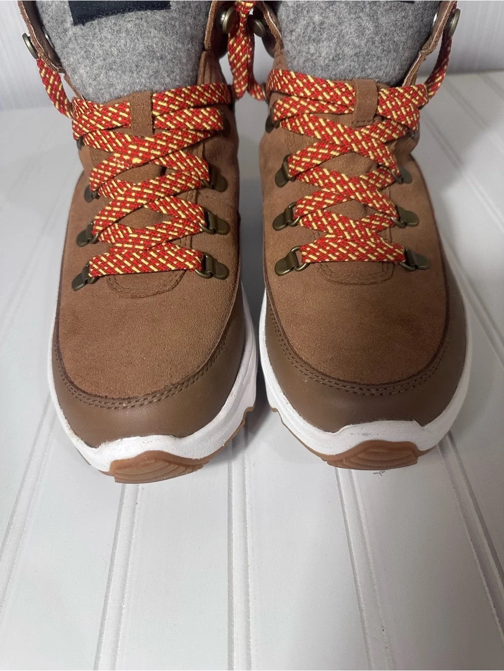 Sorel Kinetic Breakthru Conquest waterproof winter boots women’s 9.5